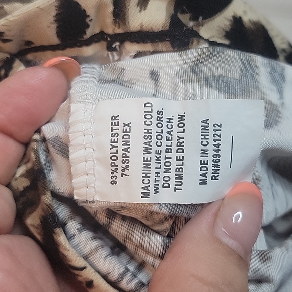 Victoria Keopard Print Top/Blouse size XL - Picture 5 of 5